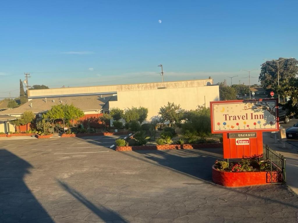 Travel Inn Greenfield Exterior photo
